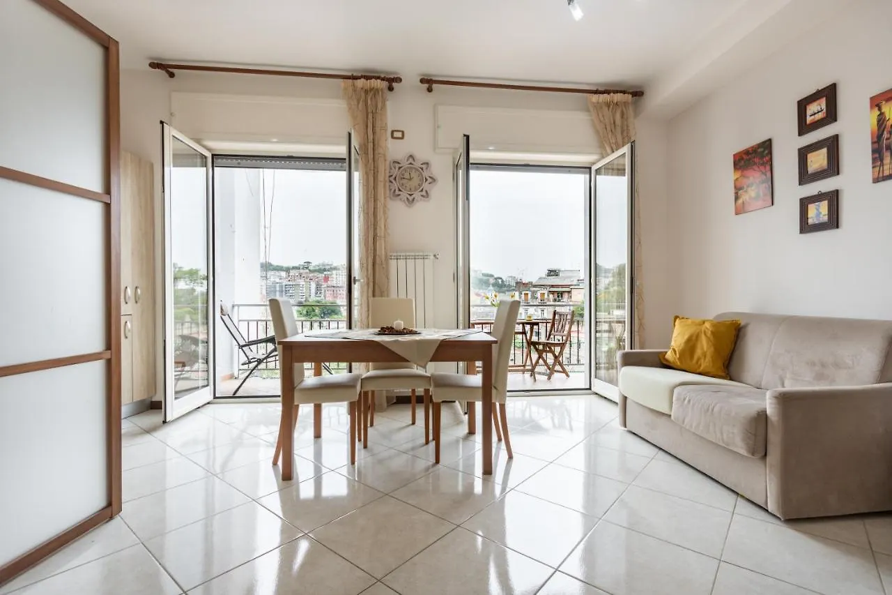 Panoramic Flat Between Materdei And Fontanelle Naples Italy