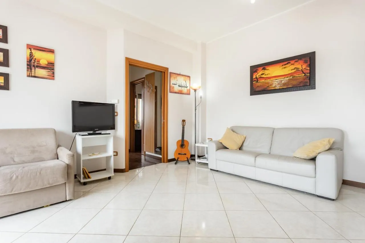 Panoramic Flat Between Materdei And Fontanelle Naples Apartment